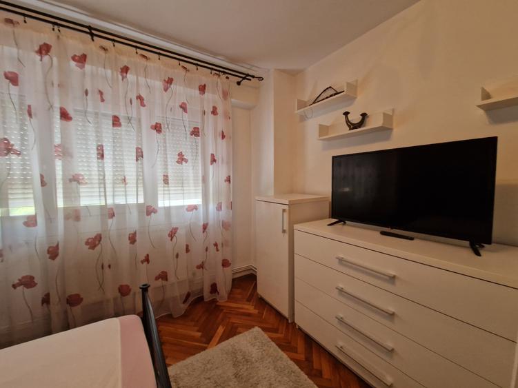 Apartament cu 3 camere decomandat în Circumvalațiunii