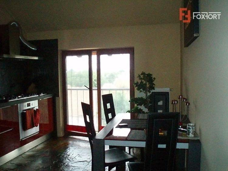 Apartament cu 3 camere decomandat, mobilat în Bogdăneștilor