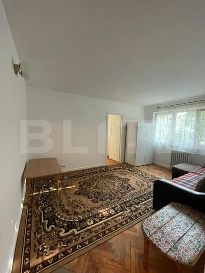 Apartament cu 3 camere decomandat, mobilat în George Enescu