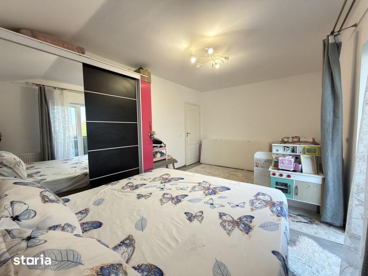 Apartament cu 2 camere semidecomandat, mobilat în Sânandrei