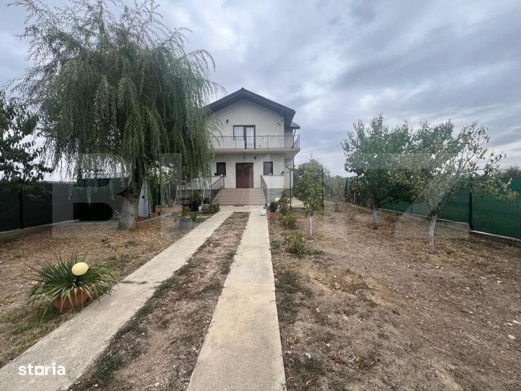 Casă cu 4 camere în Șimnicu de Jos