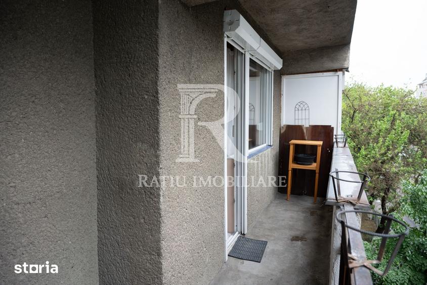 Apartament cu 3 camere decomandat în Central