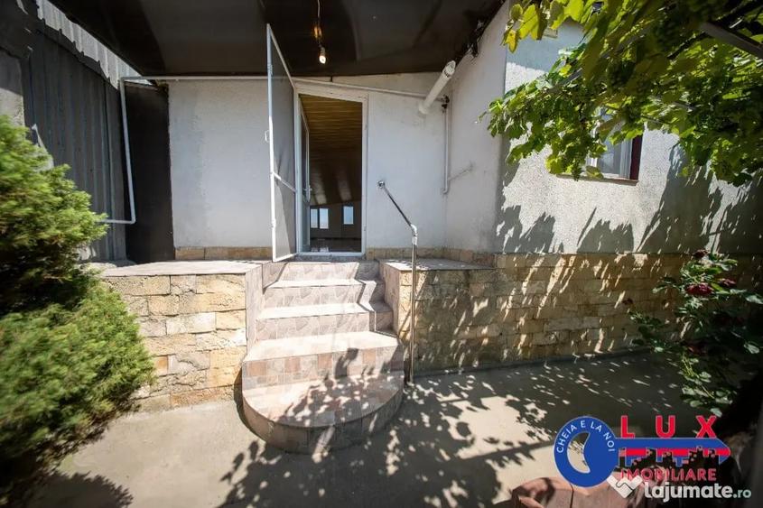 Casă cu 2 camere cu Teren 295 Mp în Babadag