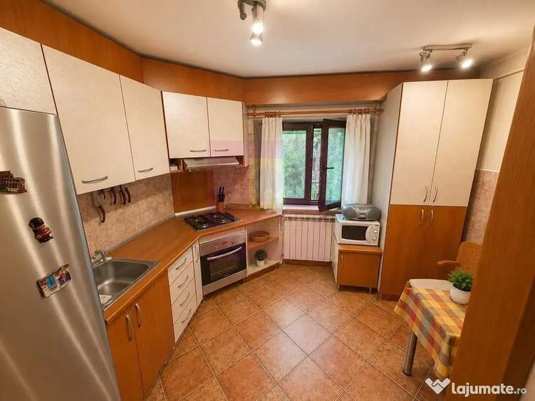 Apartament vanzare 3 camere Decebal - 6
