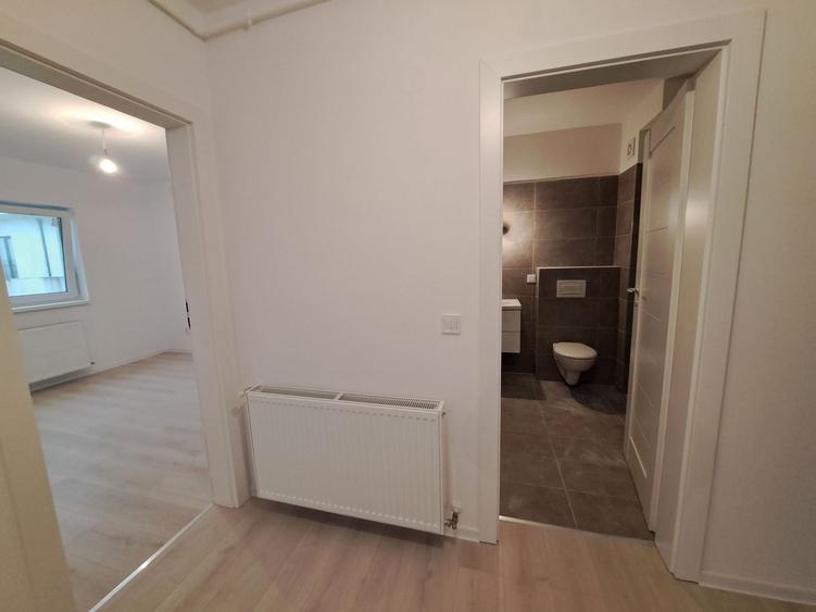 Apartament cu 3 camere decomandat în Sud