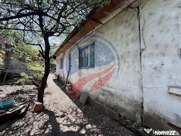Teren de 371 mp, în 1 Mai