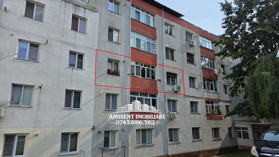 Apartament cu 2 camere semidecomandat în Central