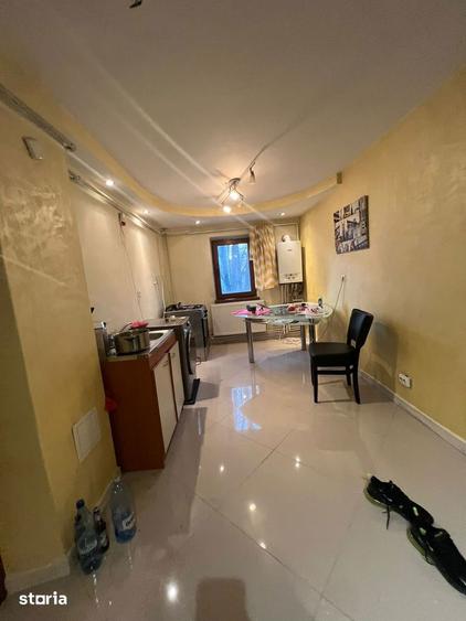 Apartament cu 2 camere, mobilat în Central
