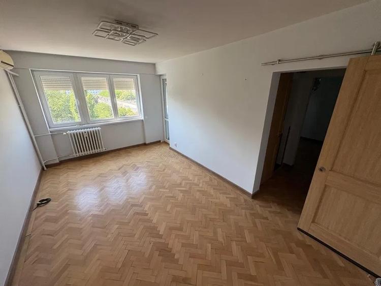 Apartament cu 2 camere semidecomandat în Drumul Taberei