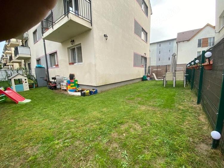 Apartament cu 3 camere decomandat în Șelimbăr