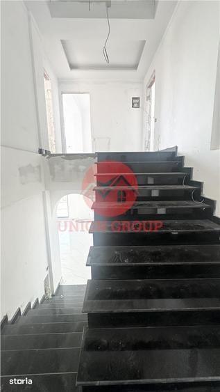 Casă cu 5 camere cu Teren 400 Mp în Nord