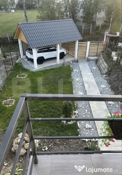 Casă cu 7 camere cu Teren 700 Mp în Mintiu Gherlii