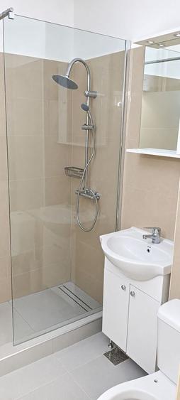 Apartament renovat complet, luminos, cu balcon închis și A/C,Pajura - 7