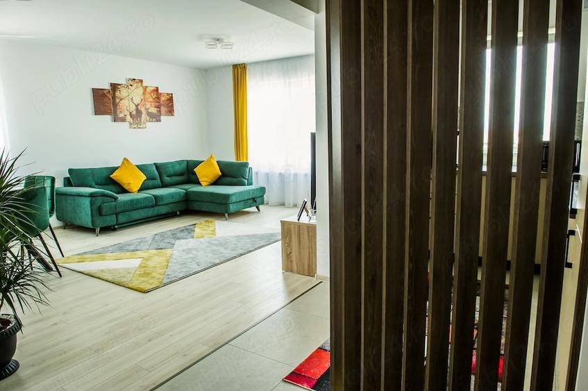 Apartament cu 2 camere decomandat în Tractorul