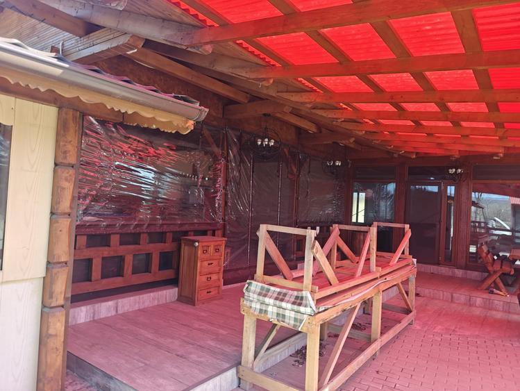 Spațiu comercial, de 300 mp, în Vernești