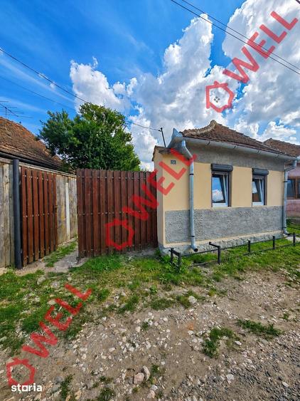 Casă cu 2 camere cu Teren 508 Mp în Micloșoara