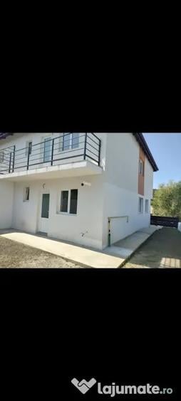 Casă cu 3 camere în Vișani