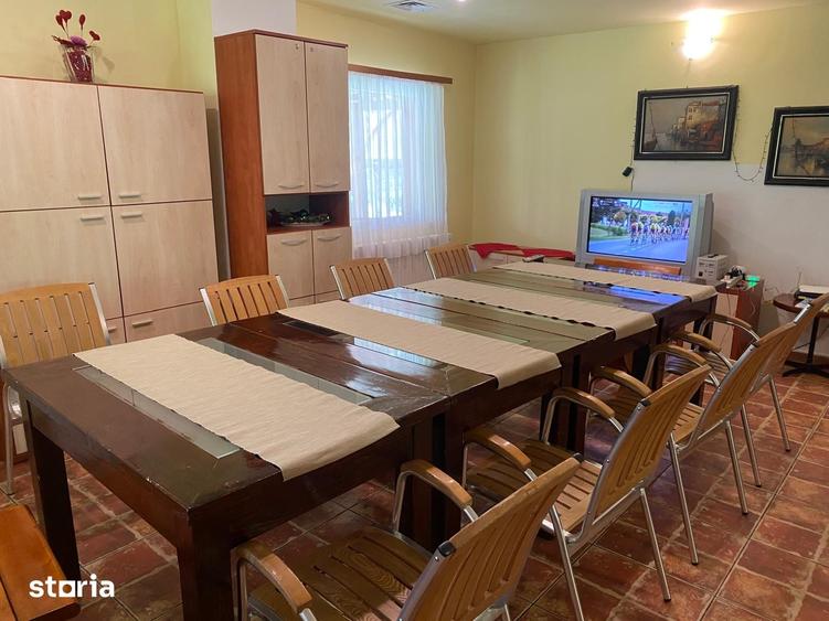 Casă cu 6 camere cu Teren 524 Mp în Boița