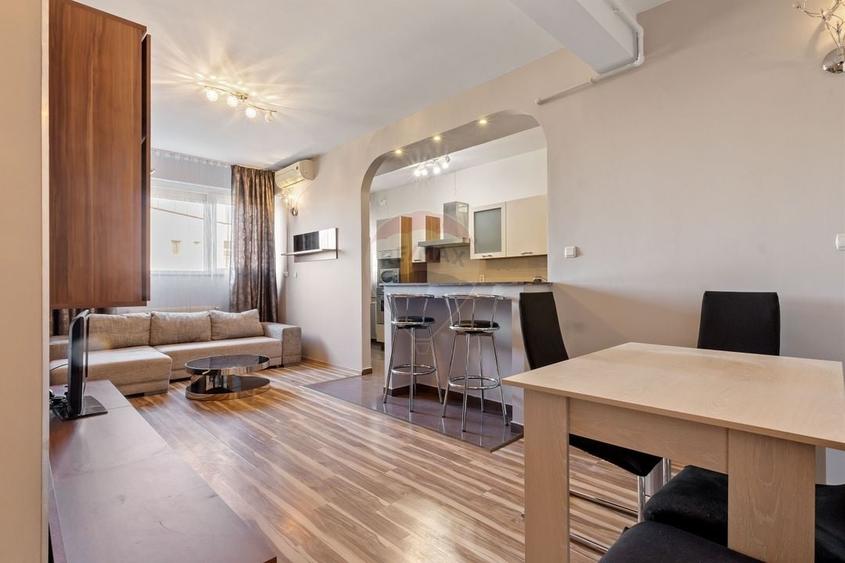 Apartament cu 3 camere decomandat, mobilat în UTA