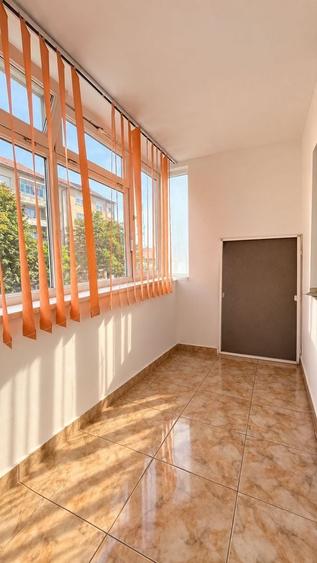 Apartament cu 3 camere decomandat în Bălcescu