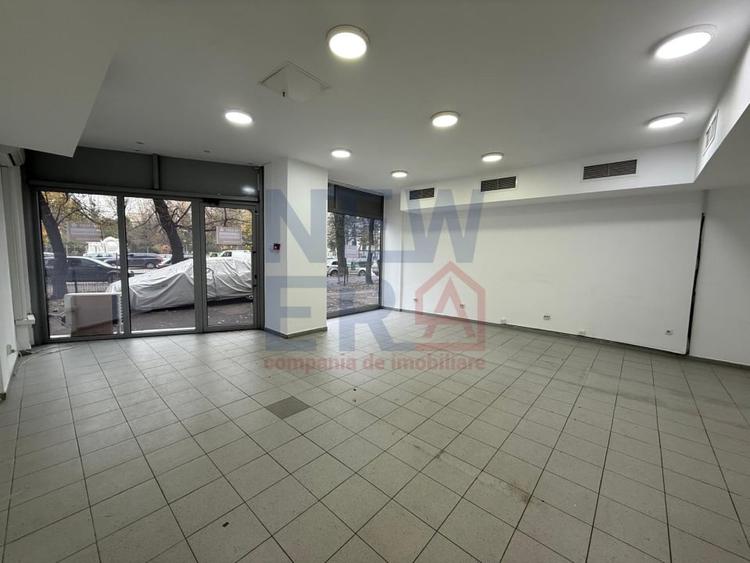 Spațiu comercial, de 240 mp, în 1 Mai