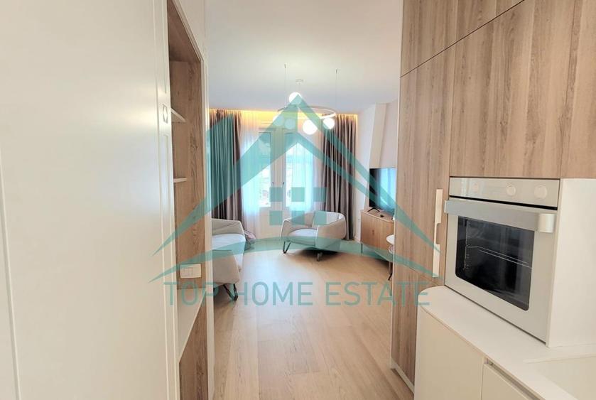 Apartament cu 2 camere semidecomandat, mobilat în Ultracentral