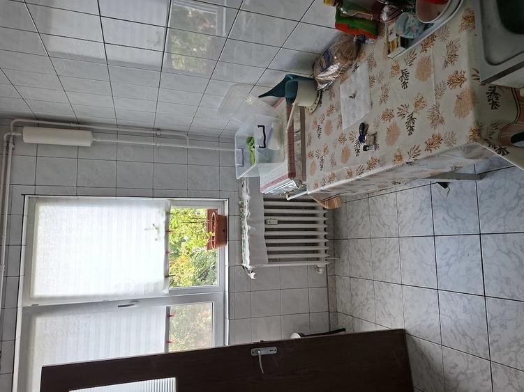 Apartament cu 4 camere decomandat în Dristor