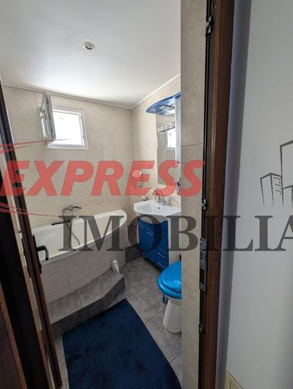 Apartament cu 3 camere decomandat, mobilat în Dristor