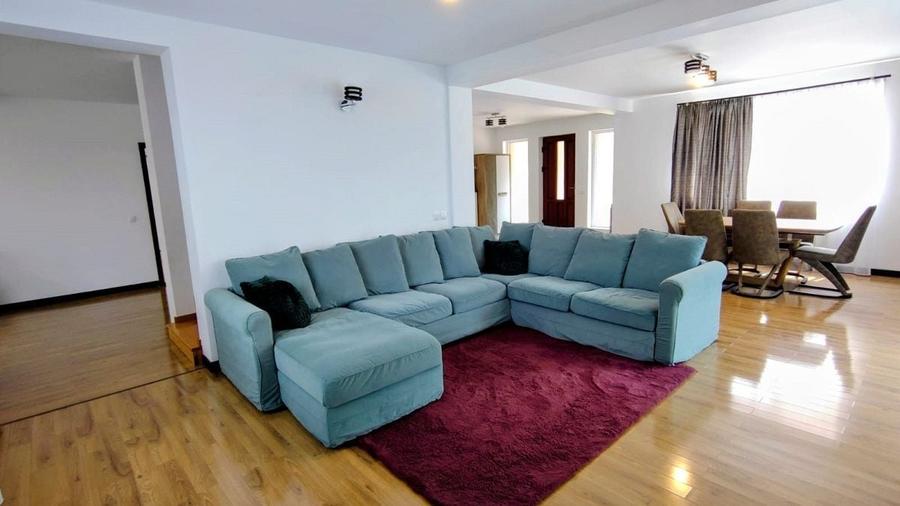 Casă individuală cu 6 camere cu Canalizare în Europa