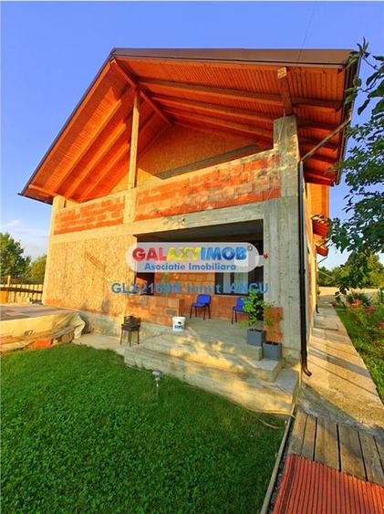 Casă cu 10 camere cu Teren 560 Mp în Clinceni