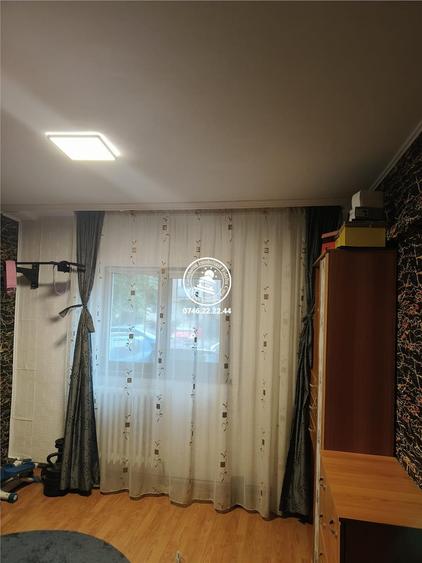 Apartament cu 3 camere decomandat în Metalurgie