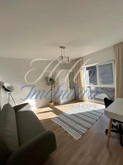 Apartament cu 3 camere decomandat, mobilat în Florești