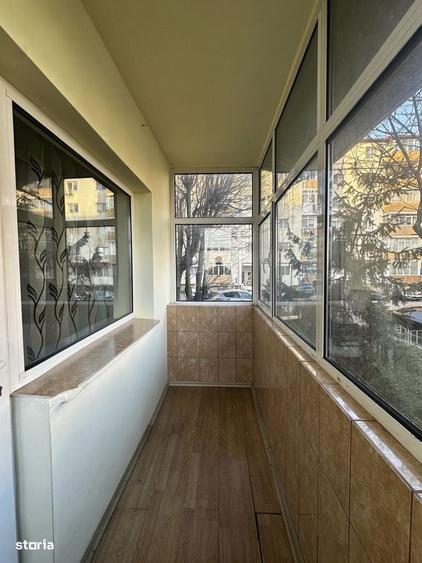 Apartament cu 3 camere decomandat în Ostroveni