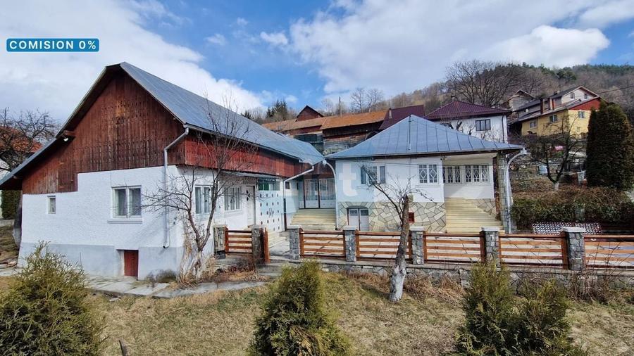 Casă cu 6 camere cu Garaj în Valea Doftanei