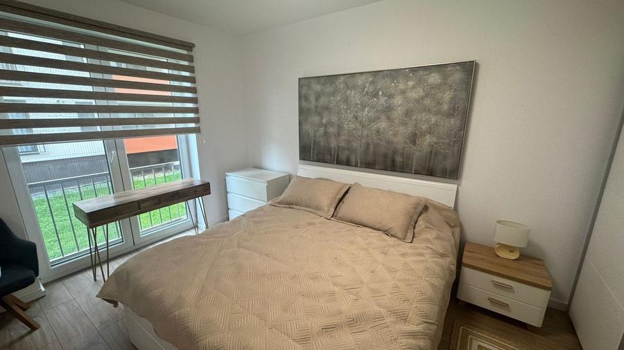 Apartament cu 2 camere decomandat, mobilat în Central