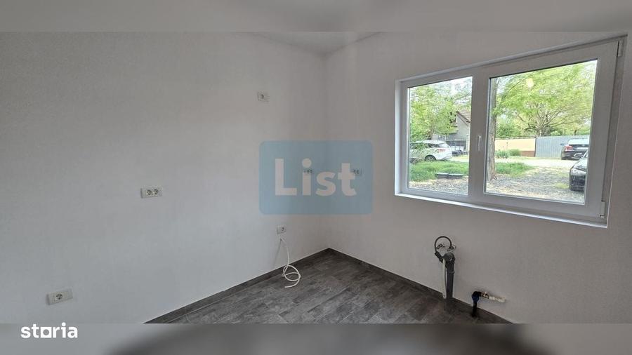 Casă cu 4 camere cu Teren 609 Mp în Cerneteaz