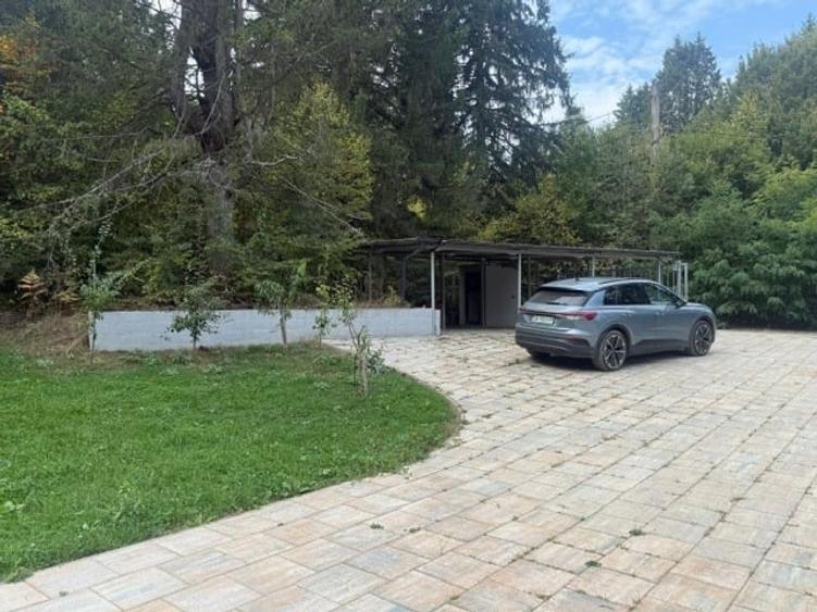 Casă individuală cu 3 camere cu Canalizare în Central