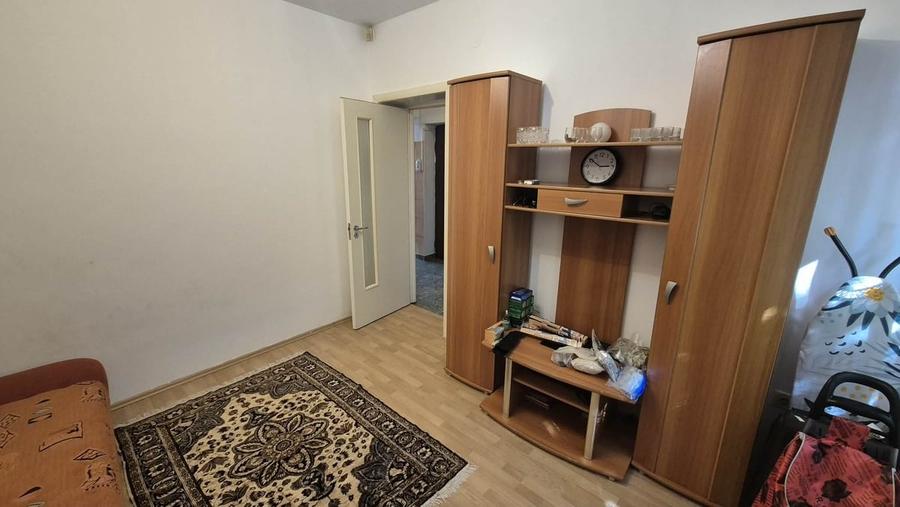 Apartament cu 2 camere decomandat în Muncii