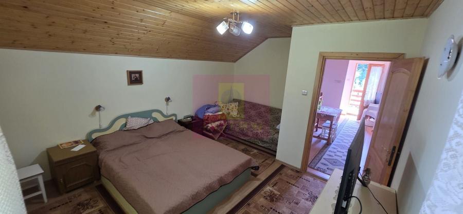 Casă individuală cu 4 camere cu Canalizare în Est
