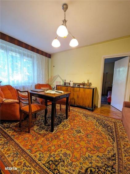 Apartament cu 3 camere în Tudor Vladimirescu