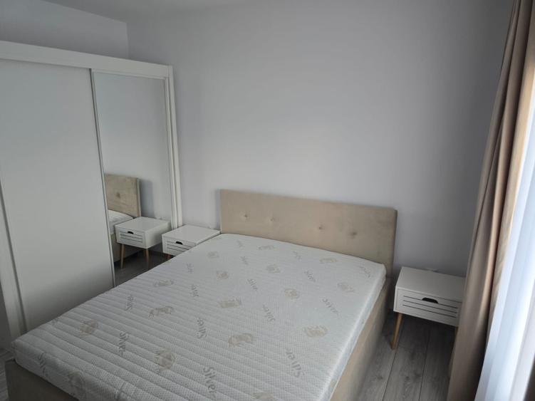 Inchiriez apartament 2 camere 56mp - 15