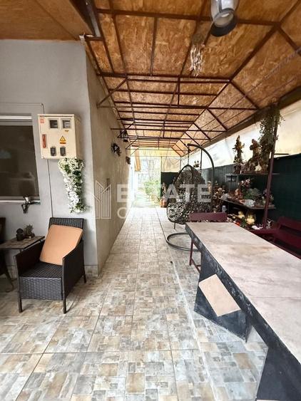 Casă individuală cu 5 camere cu Canalizare în Girocului
