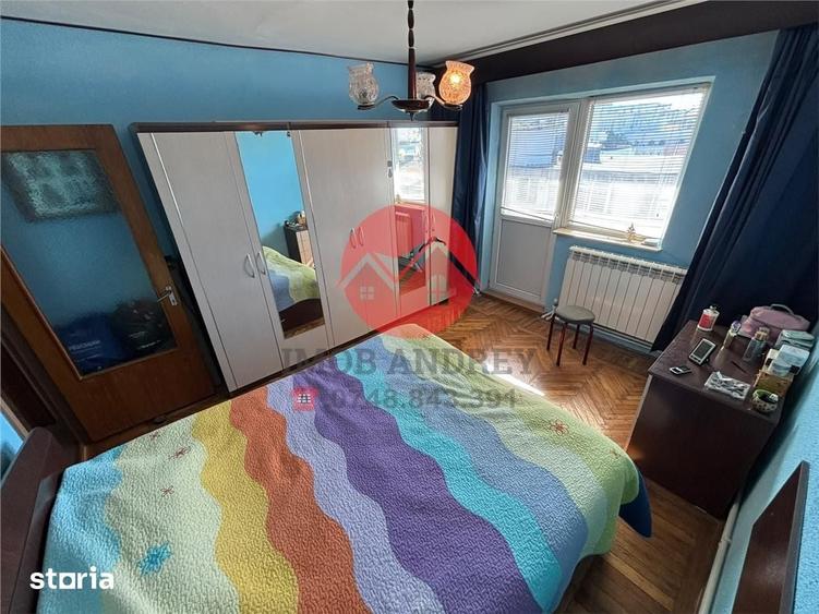 Apartament cu 4 camere decomandat în Ultracentral