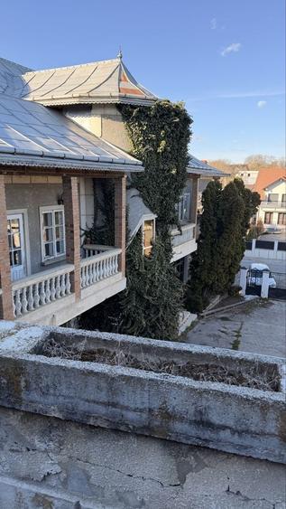 Casă cu 4 camere în Ipotești