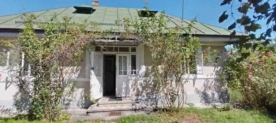 Casă cu 2 camere în Bodești