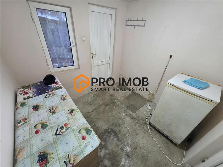 Casă individuală cu 4 camere cu Canalizare în Central