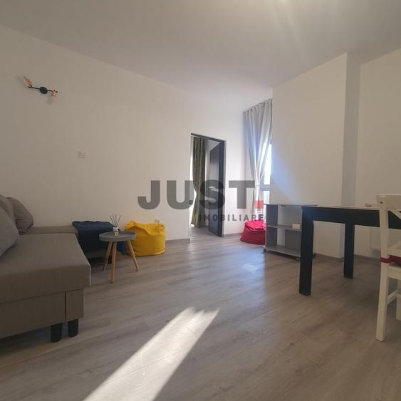 Apartament cu 2 camere decomandat în Bulgaria