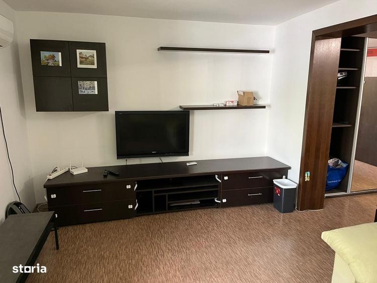Apartament cu 2 camere decomandat în Aviației