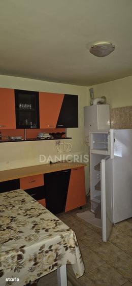 Casă cu 3 camere cu Teren 760 Mp în Valu lui Traian