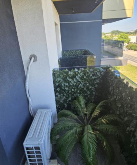 Apartament cu 2 camere decomandat în Km 5